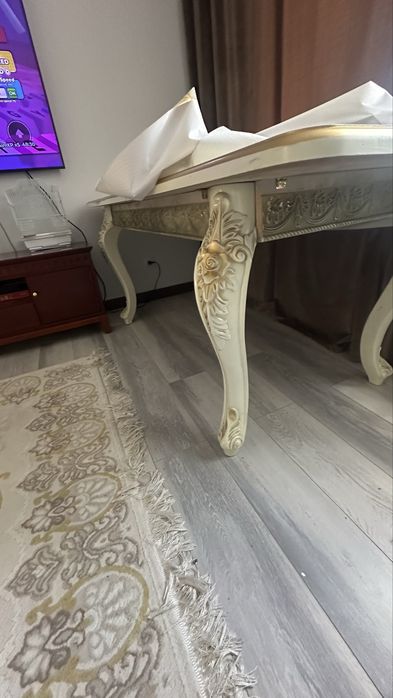 Срочно продам стол