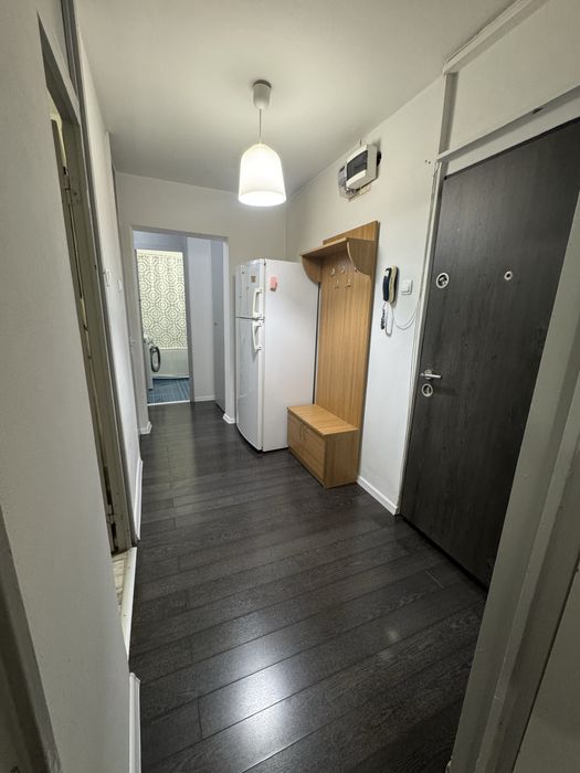 Inchiriez apartament 2 camere 55mp, Malcoci
