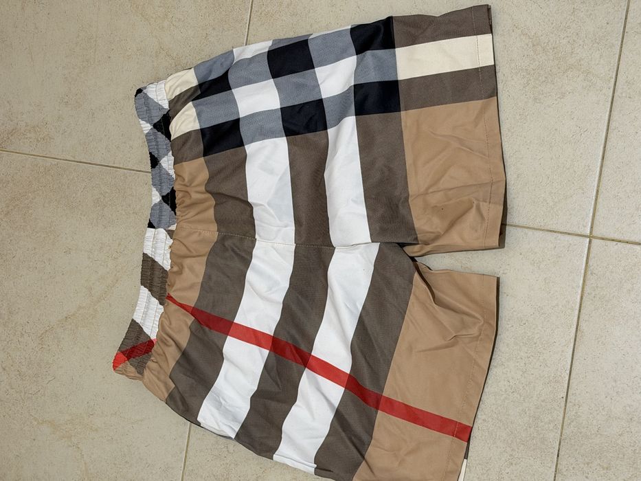 Burberry къси панталони