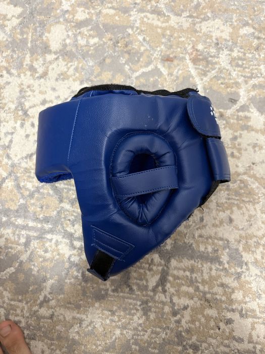 Перчатка и шлем бля бокс