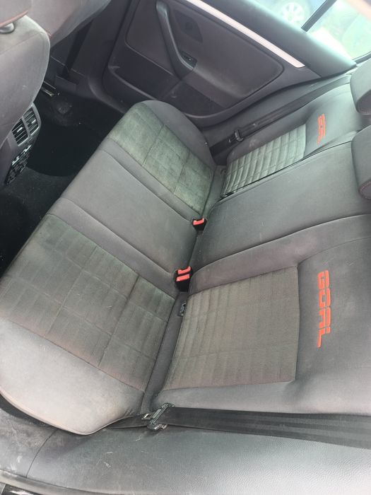 Scaune față cu încălzire și bancheta spate Vw Golf 5, model GOAL