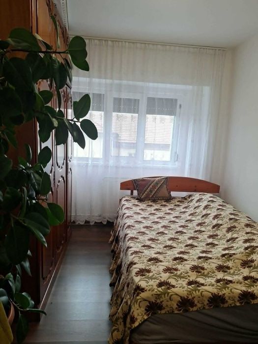 PF Vand Apartament cu 3 Camere