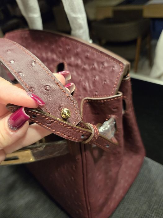 Налична Hermes в бордо