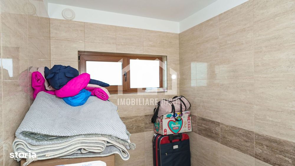 Casa individuala la cheie, 5 camere,180mp, teren 650mp, Jucu de Mijloc