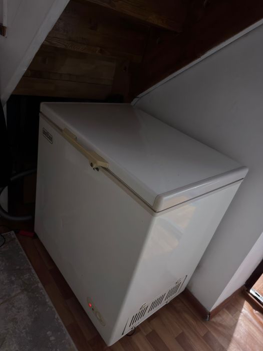 Продам Морозильник