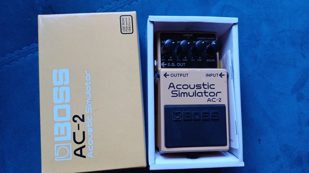 Продавам Boss AC-2 acoustic simulator