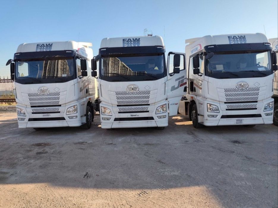 Седельный тягач FAW JH6 4x2 CNG (на метане)
Седельный тягач FAW JH6 4x