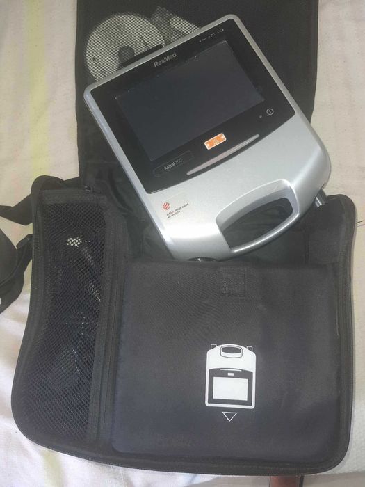 Дихателен Апарат за неинвазивна и инвазивна вентилация ASTRAL 150