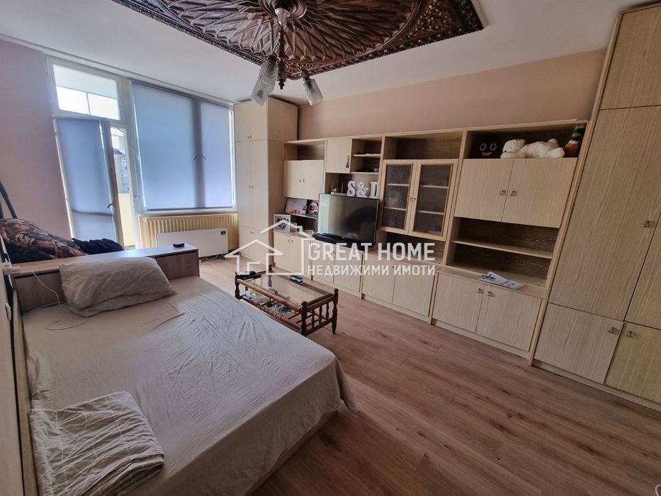 Дава се под наем Двустаен апартамент в Търговище, Център - 60 кв.м за 198.9 € - Снимка #1