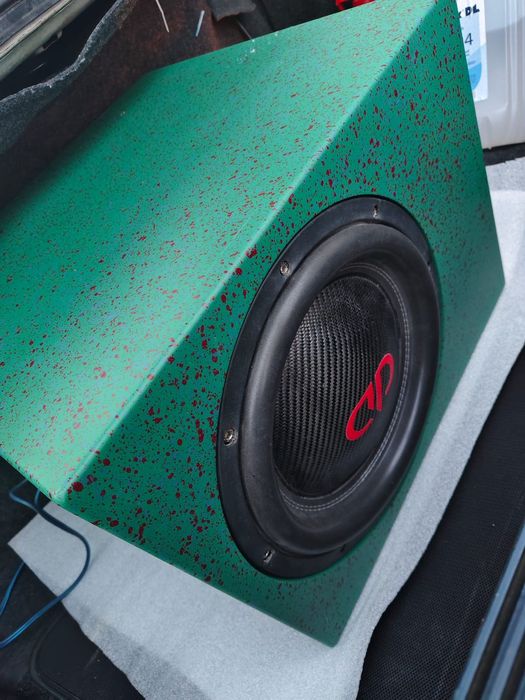 Продам сабвуфер !!!