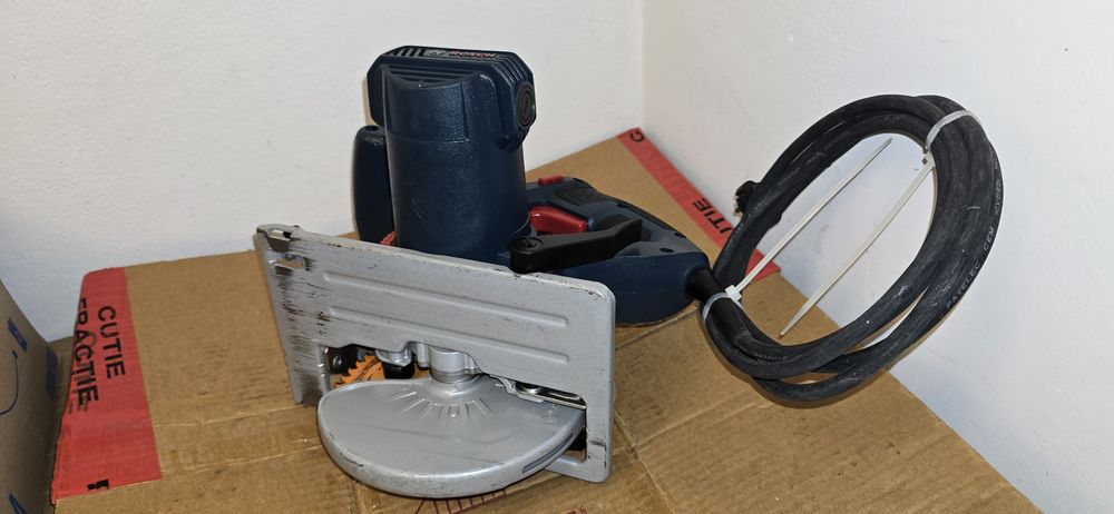 Bosch GKS 165 circular de mâna