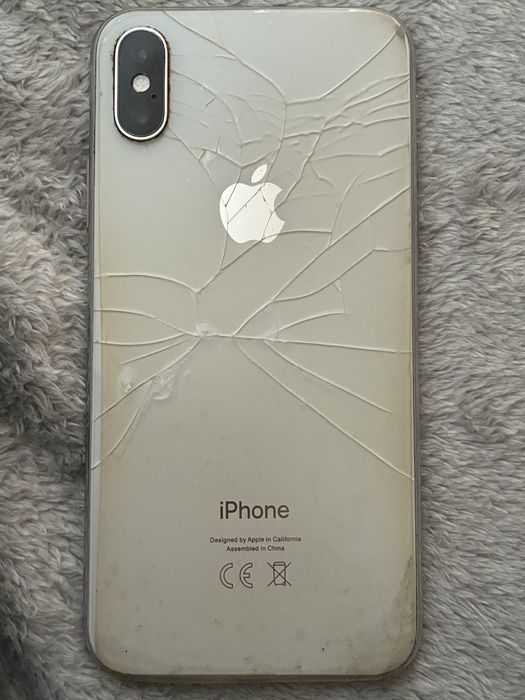 Продам Iphone xs