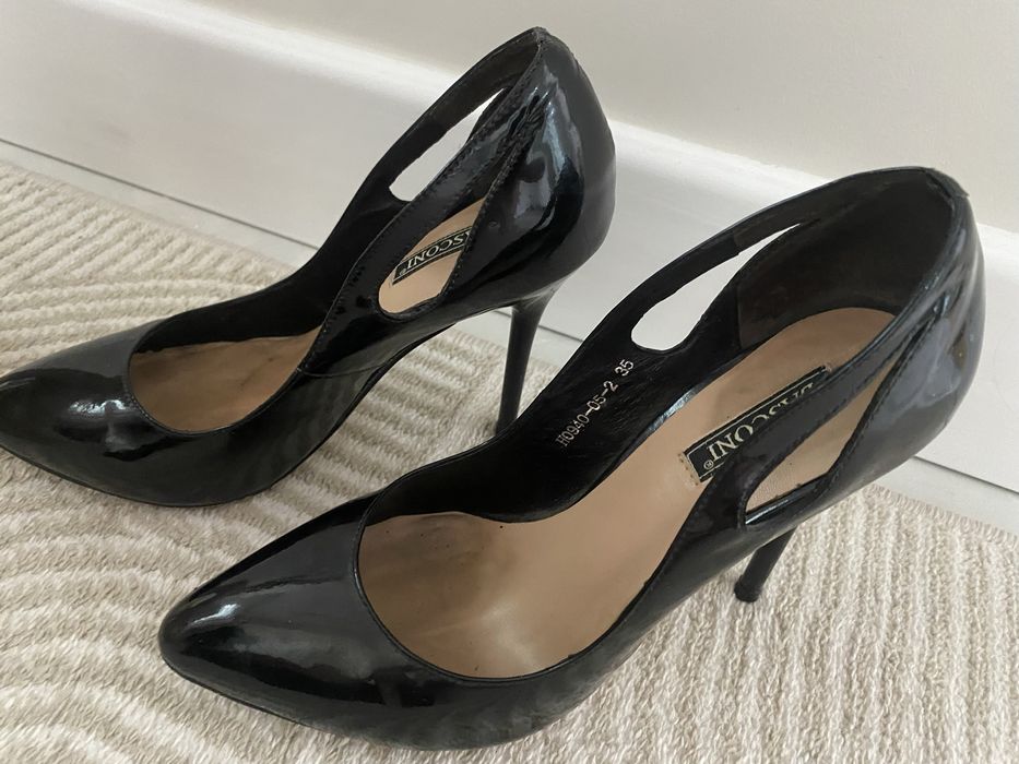 Отдам бесплатно туфли