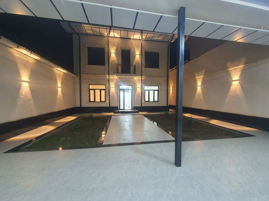 Таййор битган уй сотилади  3 сотих  енги битган хичким яшамаган