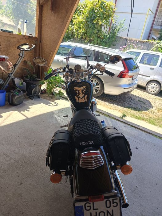 Honda Shadow 600 sau schimb