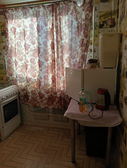 Сдам 1 ком. район Айсберг, мебель частично