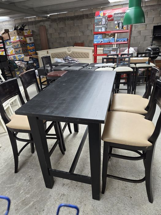 Бар маса и бар столове от масив