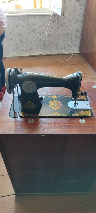 Продавам шевна машина