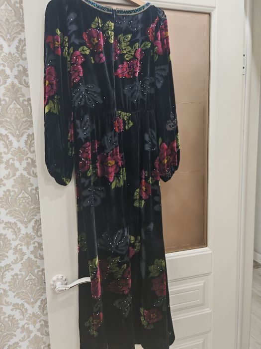 Продам очень красивое платье