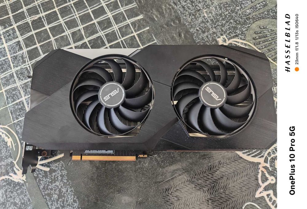 Геймърска видео карта ASUS Radeon RX 6750 XT Dual 12GB