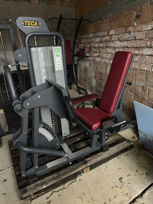 Фитнес уреди и фитнес настилка