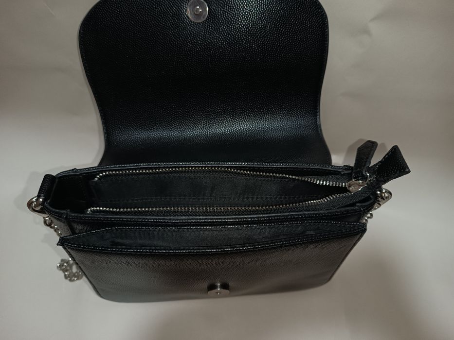 Geantă de umăr Valentino, model Divina, neagră