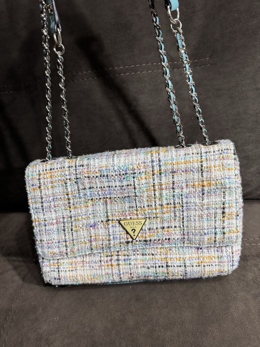 Дамски чанти  Guess