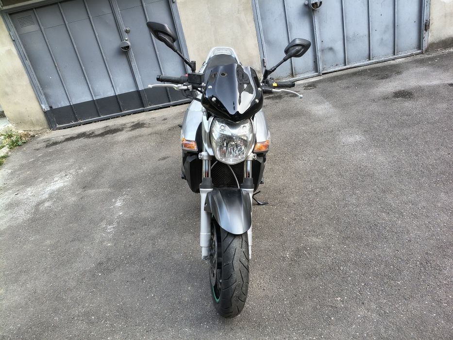 Suzuki GSR 600 din 2010 impecabil