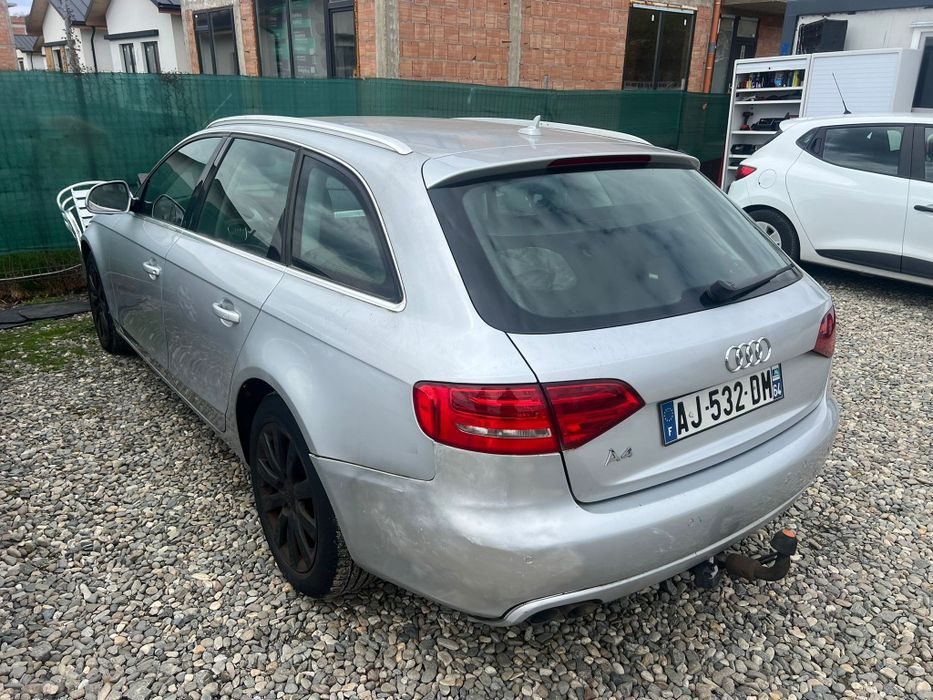 Dezmembrez Audi a4 B8 Motor 2.0 tdi 143 cp euro 5