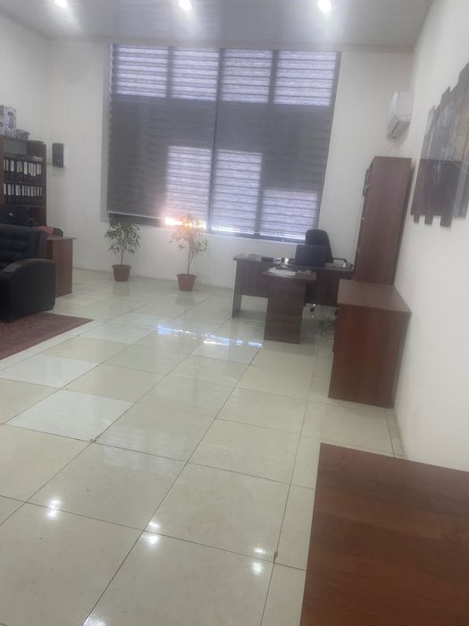 Ofis uchun arendaga joy bor kotta va shinam