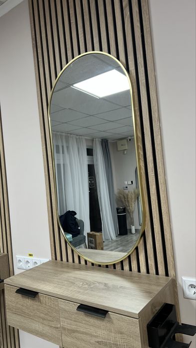 Vand oglinda si 2 sertare