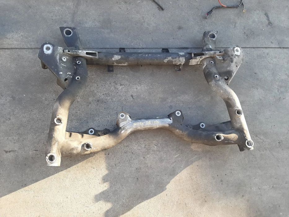 jug cadru motor  2.2 cdi mercedes c-class w204