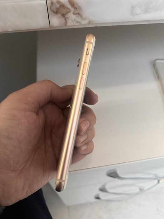 Iphone 8 64 gb gold