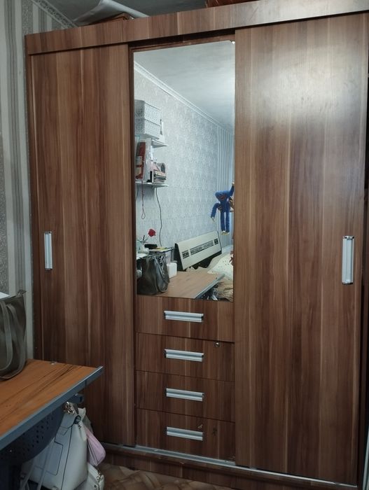 Продам шкаф-купе