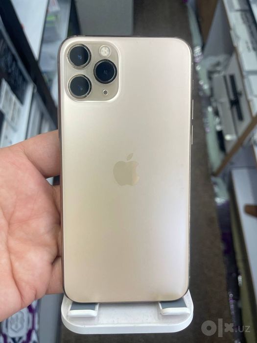 I p h o n e 11 Pro