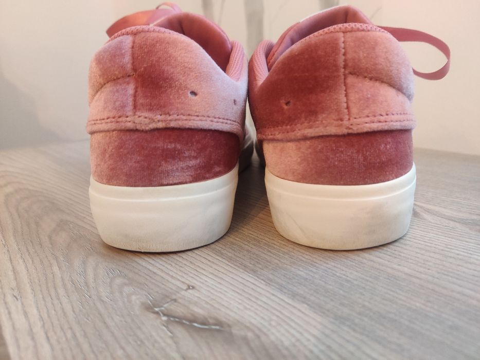 Jordan Series se low"PINK VELVET".nr38.5