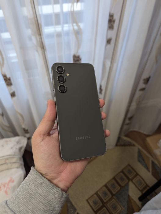 Samsung Galaxy S23 FE 5G 128GB 8GB RAM NOU Garantie !