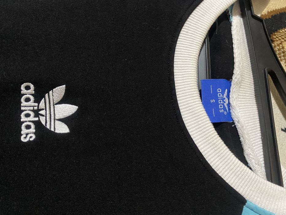 Адидас срочно мужская