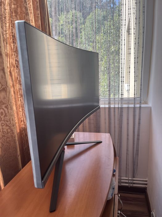 Monitor Gaming Ultrawide Asus Rog Strix XG35VQ