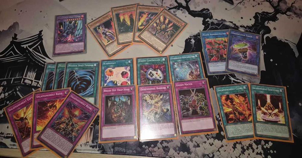 Yu Gi Oh! Бълк карти/готов за игра дек/дек бокс/протектори за карти