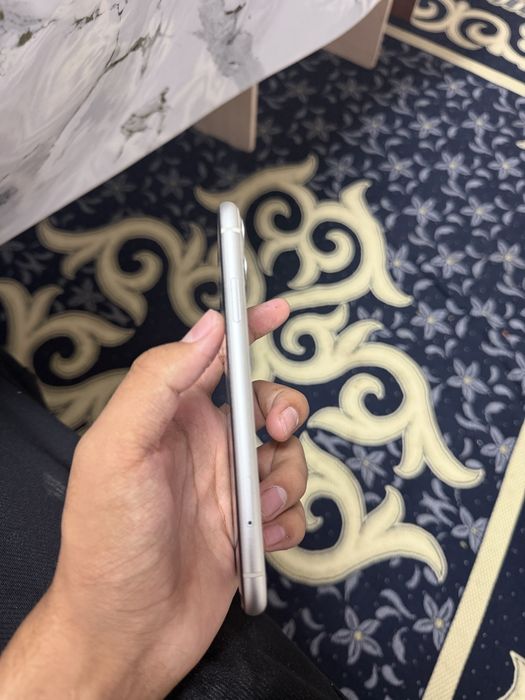 IPhone 11 64/76