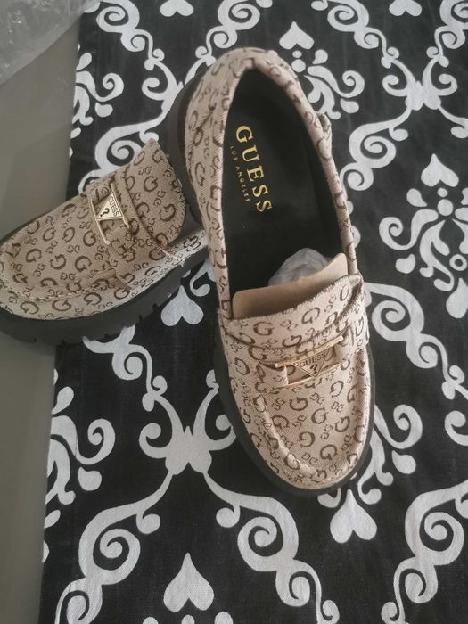 Дамски обувки Guess