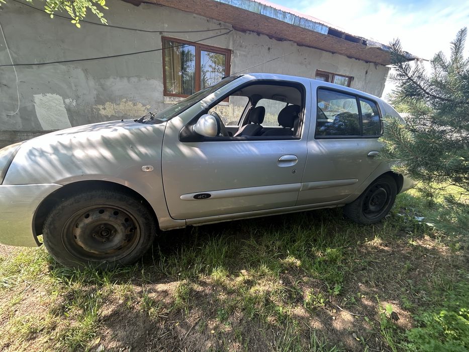 Se vinde renault symbol 1.5 dci euro 3 82 cp masina de naveta