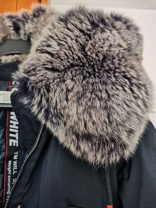 Чисто нова висок клас парка Off-White