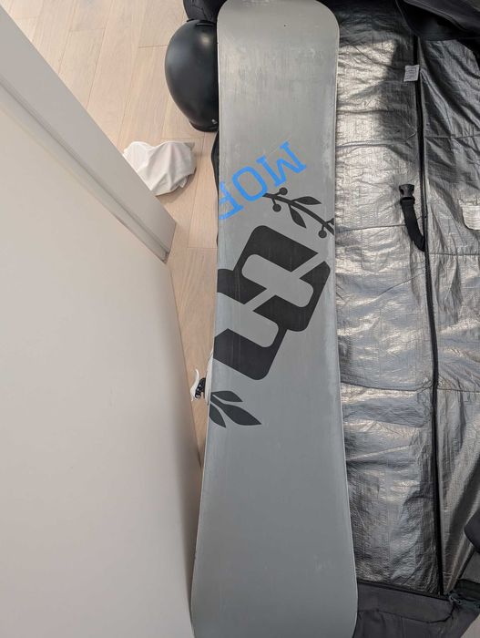 Snowboard placa, boots, casca și husa