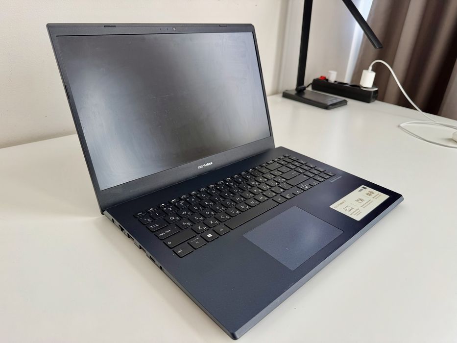 ASUS VivoBook X571LI / i5-10300H / GTX 1650 Ti / SSD 512GB