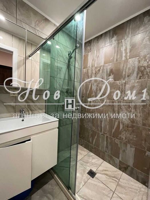 Дава се под наем Тристаен апартамент в Варна, Цветен квартал - 80 кв.м за 612 € - Снимка #11