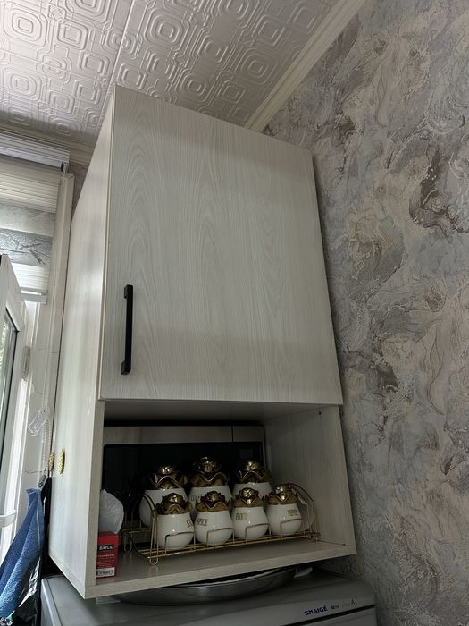 кухонный мебель