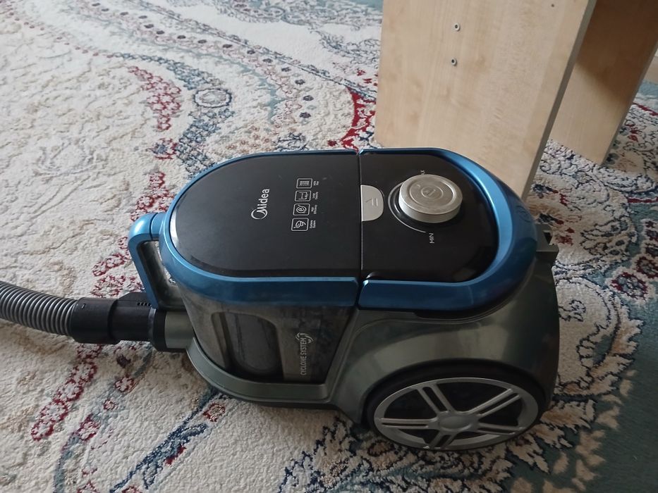 Пылесос Media б/у