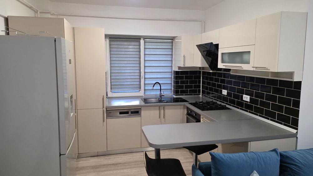 3 camere, Popas Păcurari, loc de parcare, terasă închisă